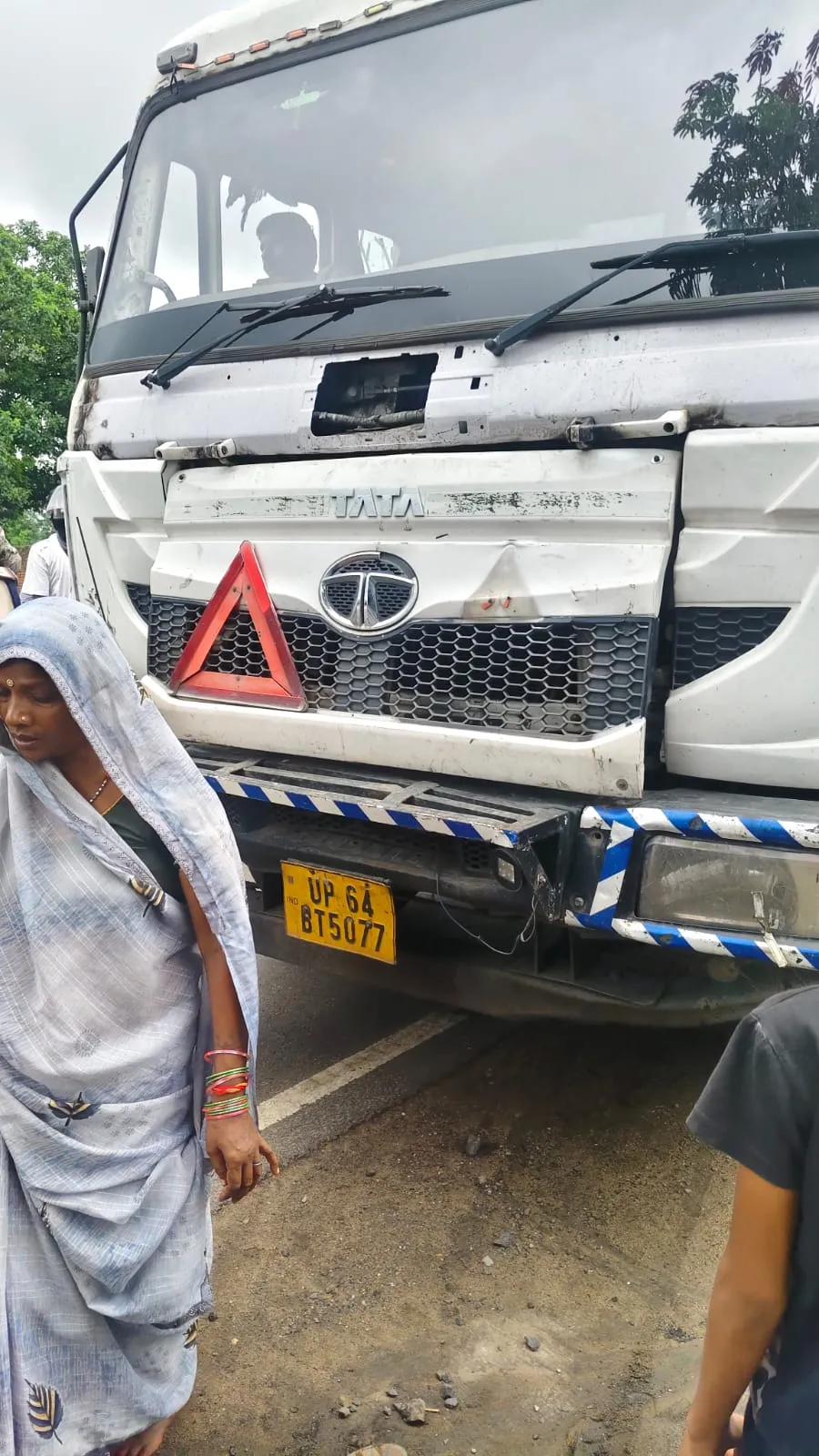 ग्राम रैला में भीषण सड़क हादसा 🚨 कोयला वाहन से टक्कर, 13 साल का बच्चा घायल! #BreakingNews