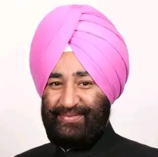 ਪੰਜਾਬ ਵਿੱਚ “ਜੈ ਜਵਾਨ ਜੈ ਕਿਸਾਨ” ਨਾਮਕ ਨਵੀਂ ਰਾਜਨੀਤਿਕ ਪਾਰਟੀ ਦੀ ਘੋਸ਼ਣਾ ਹੋਈ, ਜਿਸਦੇ ਚੀਫ਼ ਮੇਜਰ RPS ਮਲਹੋਤਰਾ ਹਨ।