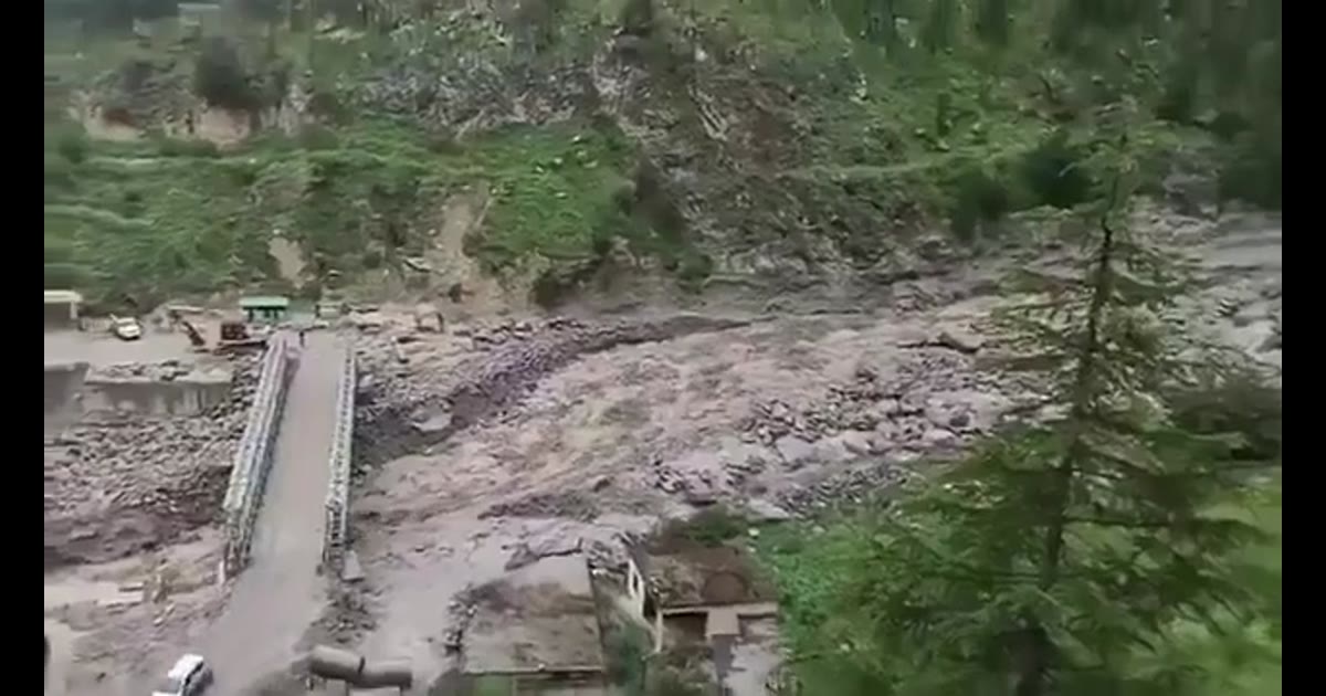उत्तराखंड में बादल फटने के बाद सैलाब, चमोली में 40 मीटर वैली ब्रिज बहा; उत्तरकाशी में भूस्खलन