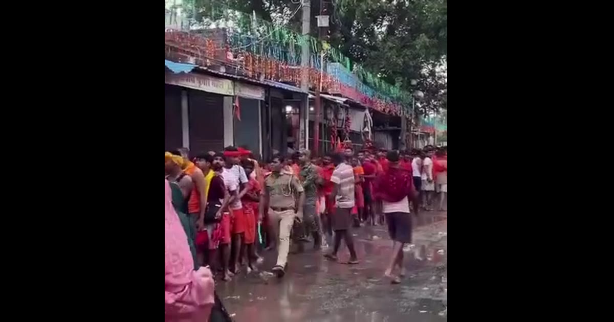 बेगूसराय में सावन के तीसरे सोमवार को जलाभिषेक के दौरान पुलिस की कार्रवाई, श्रद्धालु आक्रोशि