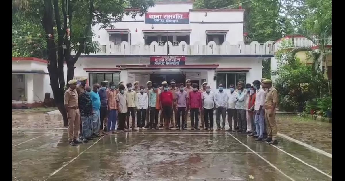 नवागंतुक थानाध्यक्ष दिवाकर तिवारी की धरपकड़ में 20 वारन्टी गिरफ्तार,
अपराधियों में भय का माहौल