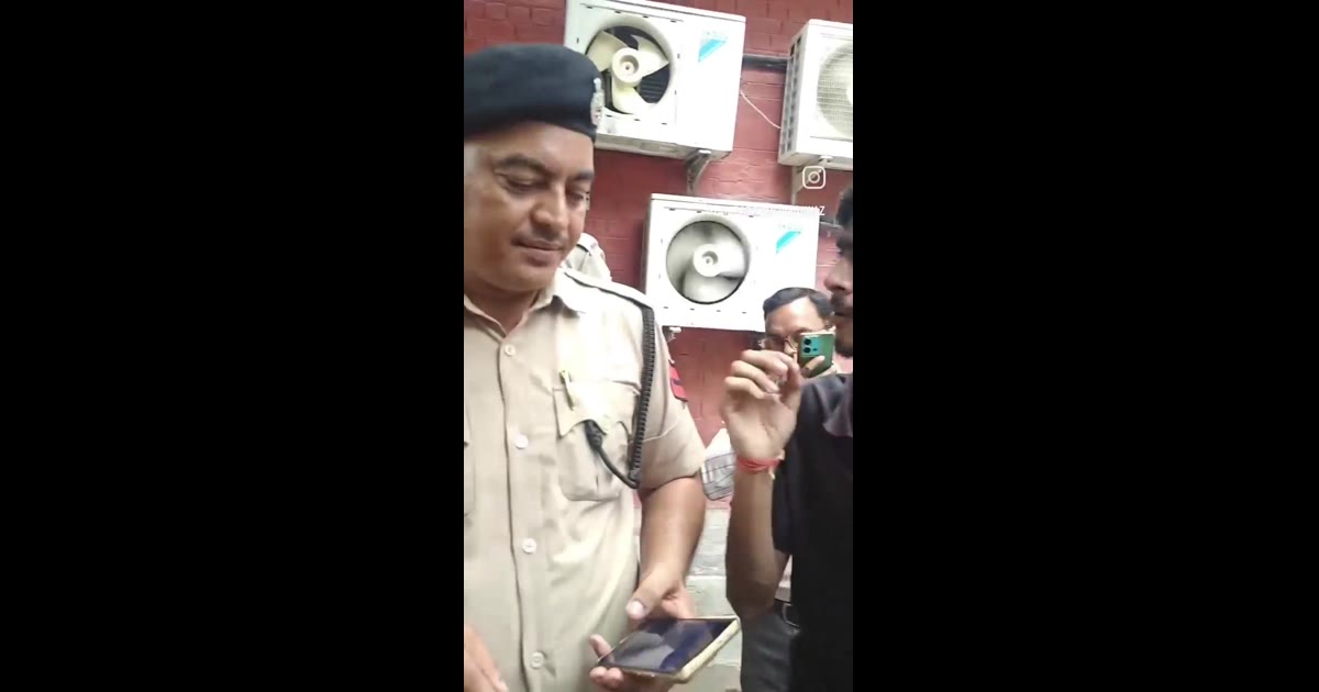 दर्दनाक हादसा: तड़पते रहे घायल, मूकदर्शक बनी रही भीड़; क्या सारा जिम्मा सिर्फ प्रशासन का है?